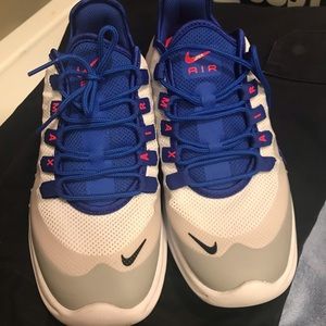 Nike shoes size 6w